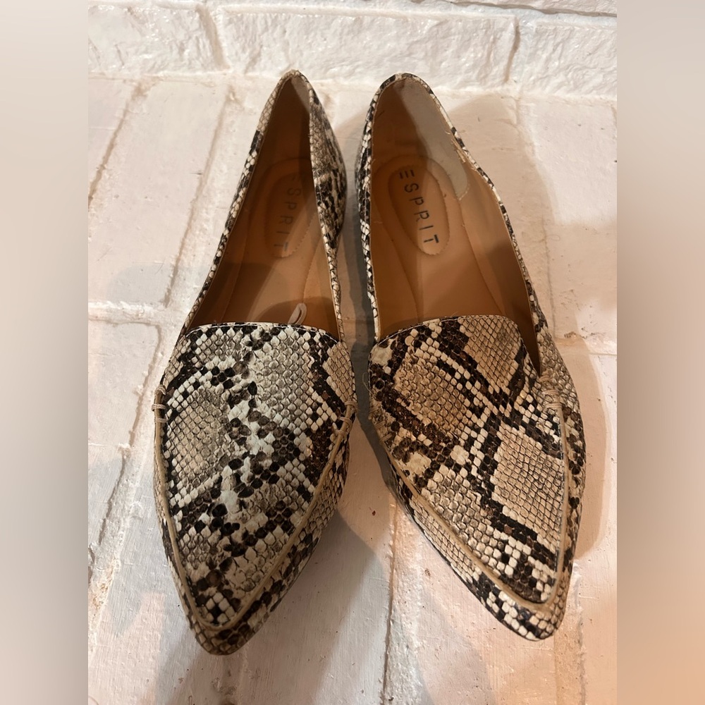 Esprit Women's Snakeskin print Loafers - Black and Cream 8.5